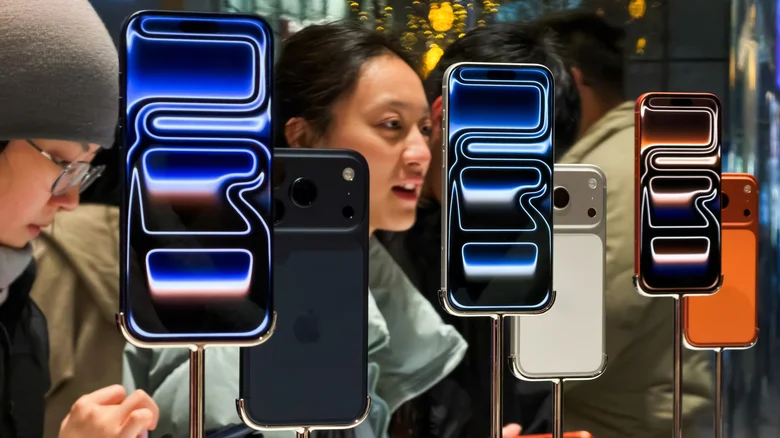 iPhone 17 Pro Max Preorders Smashing Every Previous Apple Sales Record